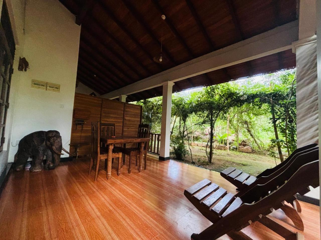 Woodholic Homestay Sigiriya Eksteriør billede